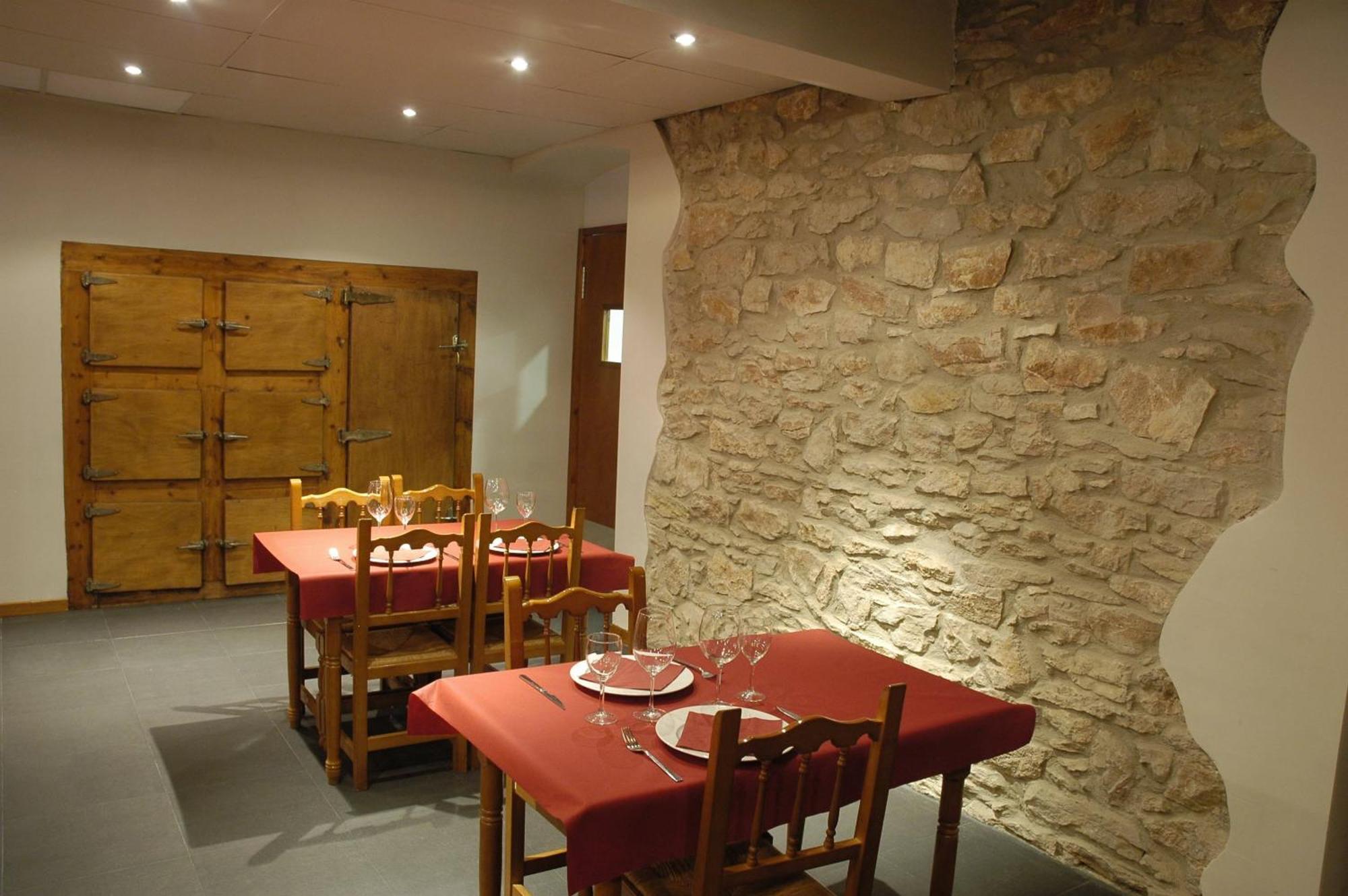 Hotel Restaurante Port D'Àger Esterno foto