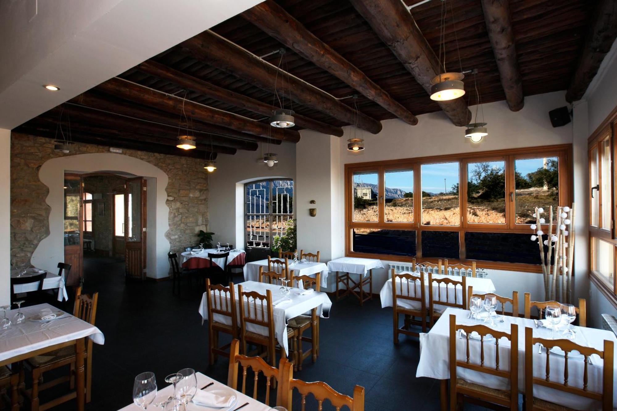 Hotel Restaurante Port D'Àger Esterno foto